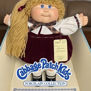 ✨ Vintage 1985 Cabbage Patch Porcelain Doll - w/COA & Original Box
